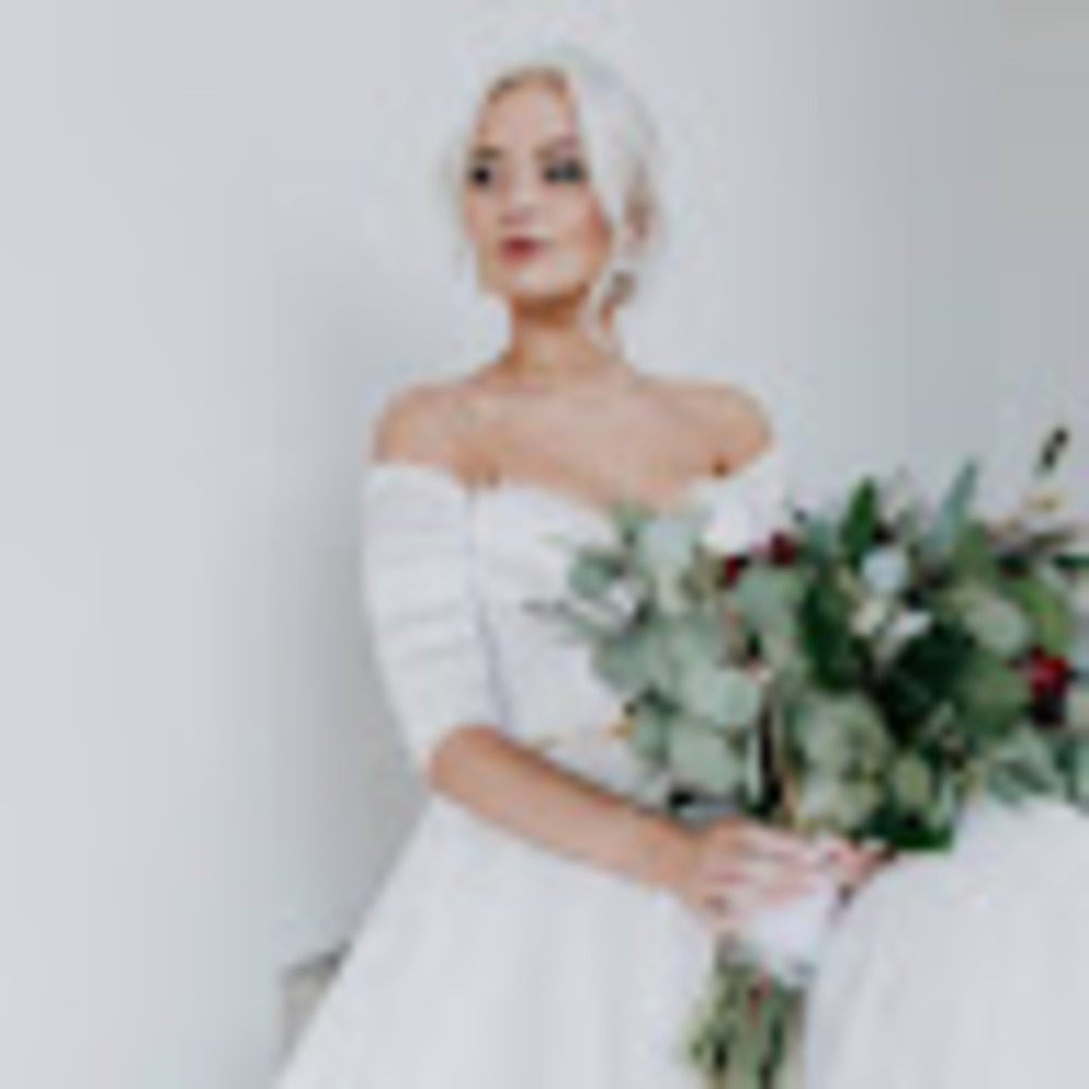 Meet your Posher, Cassandra